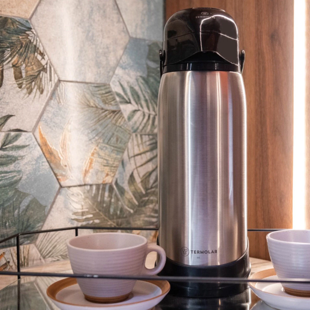 Garrafa térmica Termolar Inquebrável 1L em aço inox escovado parede dupla - ultra resistente e durável para ambientes externos